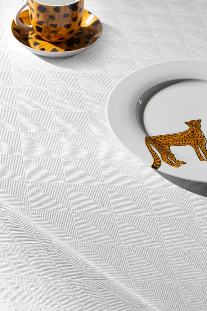 Τραπεζομάντηλο Motion White 160×260 - Image 3